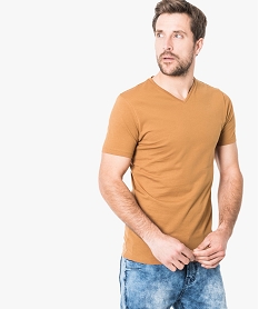 GEMO Tee-shirt homme ajusté à manches courtes et col V Jaune