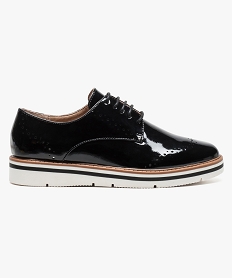 GEMO Derbies vernis perforés avec semelle contrastante noir standard