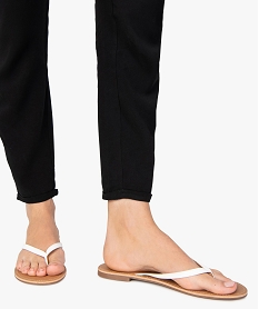 GEMO Tongs femme à petit talon plat et lanières fines - Valentina Baldano blanc standard