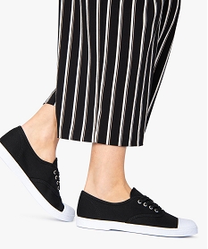 GEMO Baskets en toile avec lacets et bout renforcé femme noir standard