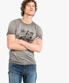 tee-shirt aspect delave avec motif sur lavant gris tee-shirts7134701_1