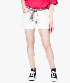 short uni avec ceinture tressee bicolore blanc shorts7207101_1