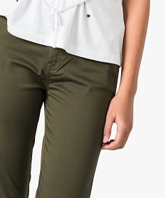 pantalon femme en toile coupe slim avec ceinture fine vert7219201_2