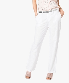 GEMO Pantalon uni en lin avec ceinture brillante Blanc