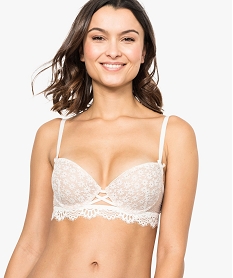 GEMO Soutien-gorge push-up en dentelle avec bonnets doublés Beige