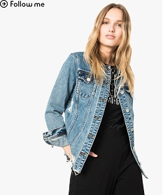 ACCESSOIRE NOIR VESTE BLEU DENIM