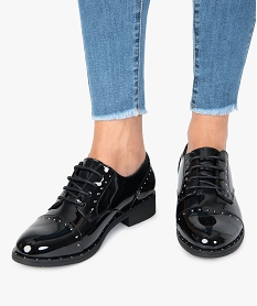 derbies femme vernis avec clous argentes noir derbies7661401_1