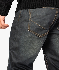 jean enduit pour homme avec detail poche fantaisie bleu jeans7745701_2