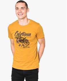 tee-shirt uni a manches courtes imprime a lavant jaune7769501_1