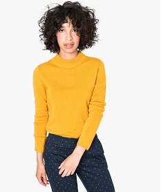 PULL NOIR PULL JAUNE MOUTARDE