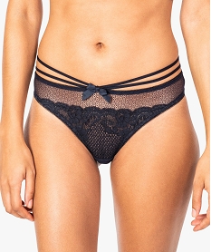 string en dentelle bleu7948901_2