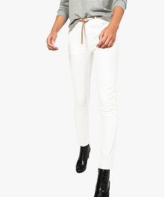 pantalon en toile avec fine ceinture pour femme beige8057801_1