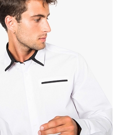 chemise pour homme avec liseres contrastants coupe slim blanc chemise manches longues8096001_2