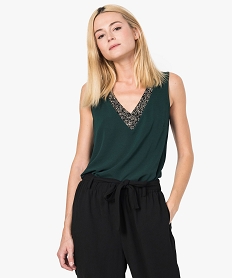 GEMO Débardeur femme fluide gaufré avec décolleté V et strass vert standard