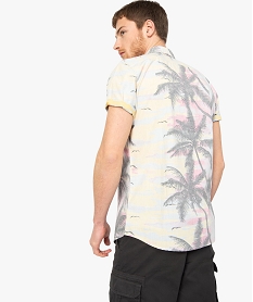 chemise homme a manches courtes motif tropical effet delave imprime8543101_3