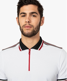 polo homme en maille piquee a rayures et fermeture zippee blanc polos8550101_2