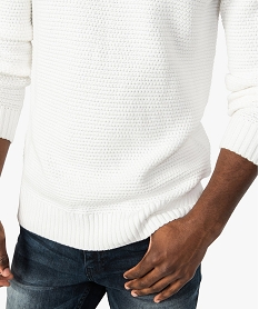 pull homme en maille fantaisie a col rond blanc8553201_2