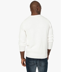 pull homme en maille fantaisie a col rond blanc8553201_3