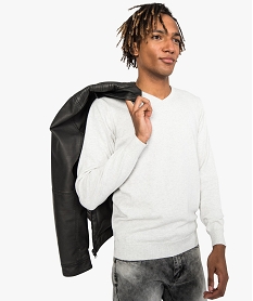 GEMO Pull homme en coton au coloris uni avec col V Gris