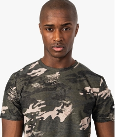 tee-shirt homme imprime camouflage a manches courtes imprime8556401_2