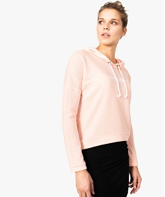 sweat femme fin a capuche avec motif sur le devant rose8568001_1