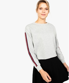 sweat molletonne court pour femme avec bandes colorees sur les bras gris sweats8568301_1