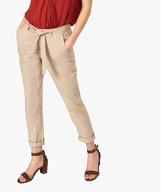 GEMO Pantalon femme chino en toile extensible avec ceinture à nouer dore