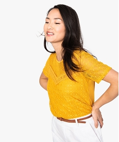 tee-shirt femme a manches courtes avec devant en dentelle jaune8629201_1