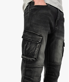 bermuda homme en jean avec larges poches sur les cuisses noir shorts et bermudas8867101_2