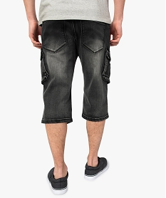 bermuda homme en jean avec larges poches sur les cuisses noir8867101_3