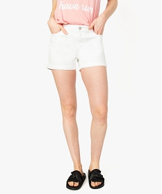 GEMO Short femme en toile unie avec revers cousus Blanc