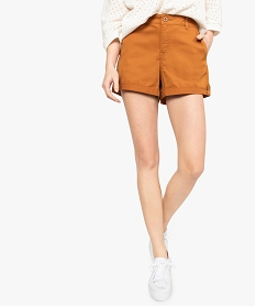 short femme en coton twill avec revers et patte boutonnee brun8870801_1