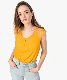 GEMO Tee-shirt femme en viscose avec épaules en dentelle Jaune