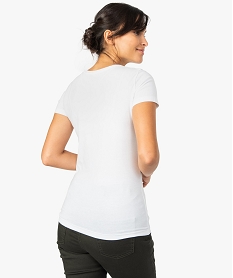 tee-shirt femme stretch col v finition dentelee surpiquee blanc8893801_3