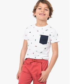 tee-shirt garcon avec petits motifs et poche poitrine blanc8969501_1