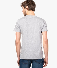 tee-shirt a manches courtes avec motif 3d sur lavant gris9034401_3