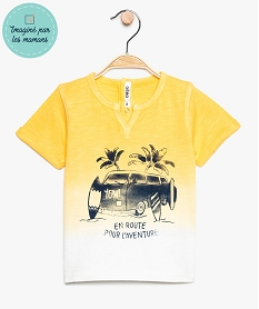 tee-shirt bebe garcon avec motif camion sur lavant jaune9075901_1