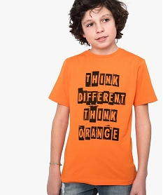 GEMO Tee-shirt garçon avec large inscription sur lavant Orange