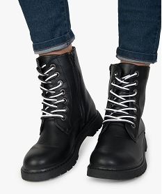 GEMO Bottines femme semelle crantée avec fermeture lacets et zip noir standard