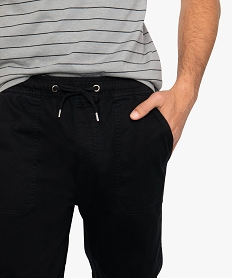 pantalon homme en toile unie resserre dans le bas noir pantalons de costume9197601_2