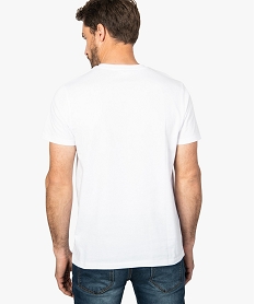 tee-shirt homme en coton avec grand imprime gratte-ciel blanc9214501_3