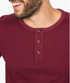 tee-shirt homme manches longues et col tunisien en maille nid dabeille rouge9473701_2