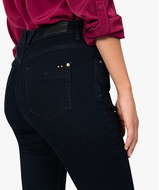 jean femme coupe slim contenant du polyester recycle bleu pantalons jeans et leggings9478801_2