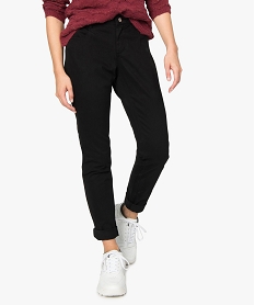 SANDALE NOIR PANTALON NOIR