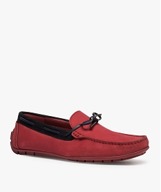 mocassins homme bicolores en cuir avec lacet decoratif rouge mocassins et chaussures bateauxA328301_2