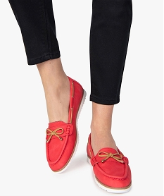 GEMO Mocassins femme à lanière contrastée et semelle crantée rouge standard