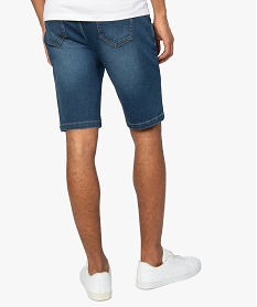 bermuda homme en jean contenant des matieres recyclees gris shorts en jeanA419101_3