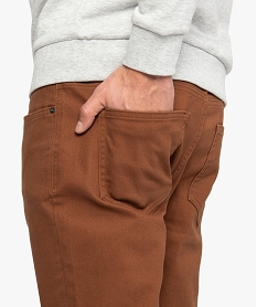 pantalon homme 5 poches straight en toile extensible brunA419501_2