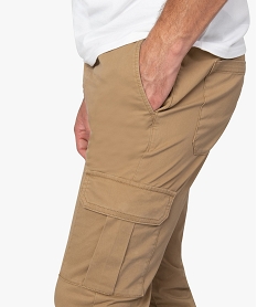 pantalon homme multipoches avec taille elastiquee beige pantalons de costumeA421001_2