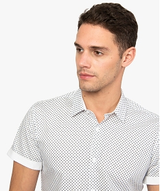 chemise homme a manches courtes a petits motifs blanc chemise manches courtesA426201_2